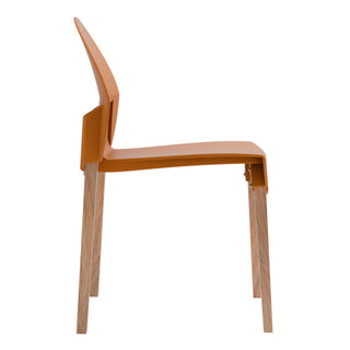 4 Piece Set Of Single Chairs With A Design Combining Modern And Traditional Elements