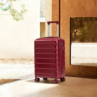 Hard Shell Travel Luggage With Scratch Resistant Surface
