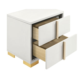 Bedroom Set With Accents