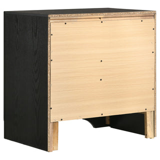 Modern Bedroom Set With Upholstered Headboard And Textured Storage