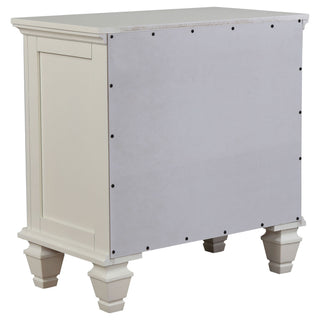 Dennis - 4 Piece Eastern King Bedroom Set - Cream White