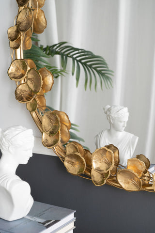 Round Metal Wall Mirror With en Leaf Accents, Modern Decor Mirror For Living Room Entryway Hallway - Gold