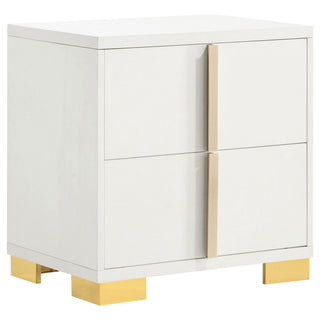 Bedroom Set With Accents
