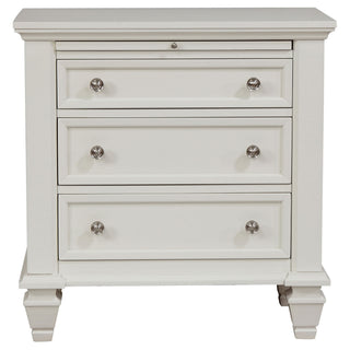 Cortina - 4 Piece Queen Bedroom Set With Ornate Panels And Storage - Cream White