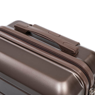 Hard Shell Travel Luggage With Scratch Resistant Surface