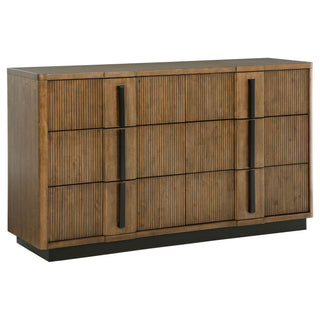 Moraga - 5 Piece Queen Bedroom Set With Fluted Panel Design - Ash Brown