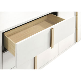 Bedroom Set With Accents