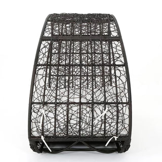 Abigal - Outdoor Wicker Daybed With Cushion