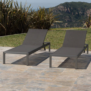 Outdoor Patio Chaise Lounge With 5 Reclining Positions