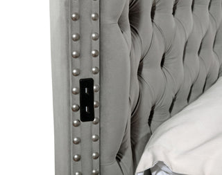 King 5 Piece Bedroom Set Made - Gray