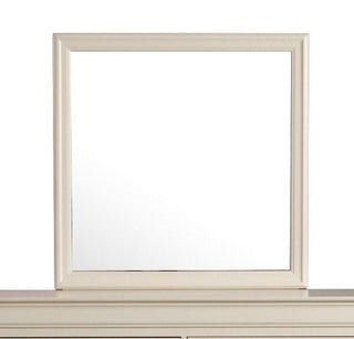 Traditional Wall Mirror For Any Space