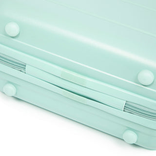 Spinner Luggage Set With Combination Lock