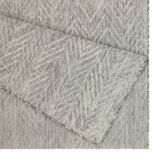 Sunshine - 5'3" X 7'3" Indoor, Outdoor Area Rug - Silver