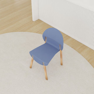 4 Piece Set Of Single Chairs With A Design Combining Modern And Traditional Elements