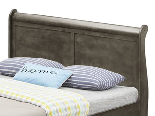 Elegant Trundle Bed With Timeless Charm