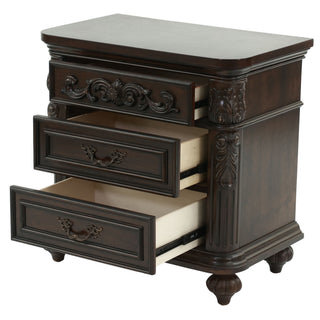 3 Piece Bedroom Set, Majestic Formal Bed With 2 Nightstands