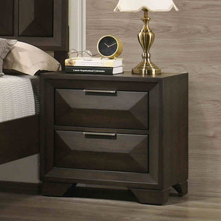 3 Piece Bedroom Set With Faceted Panels Bed And 2 Nightstands