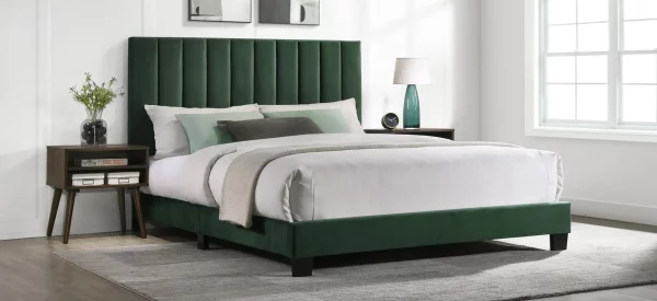Coyote-Bed-Set-with-Two-End-Tables-01