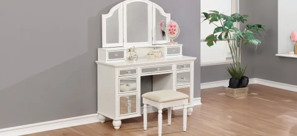 Reinhart-Vanity-Set-01